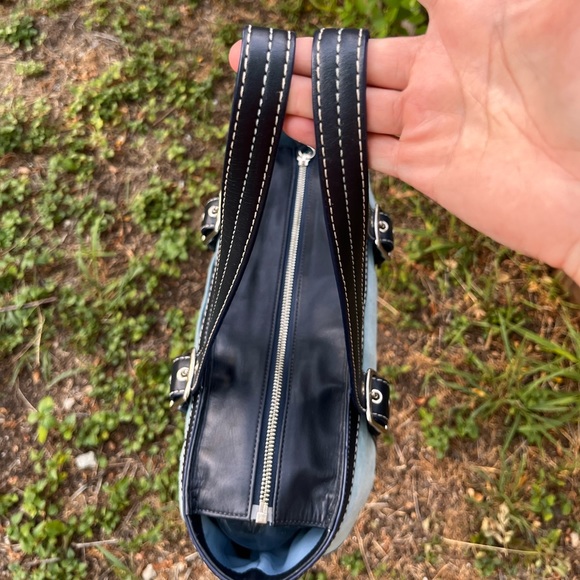 Large Blue Vintage Coach Leatherware Hampton Tote in Nubuck leather - Picture 6 of 16